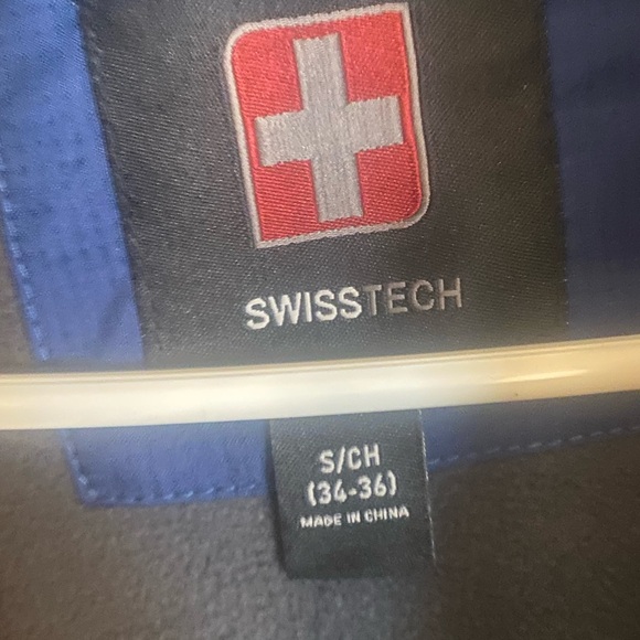 Small Swiss Tech Jacket - Picture 6 of 7